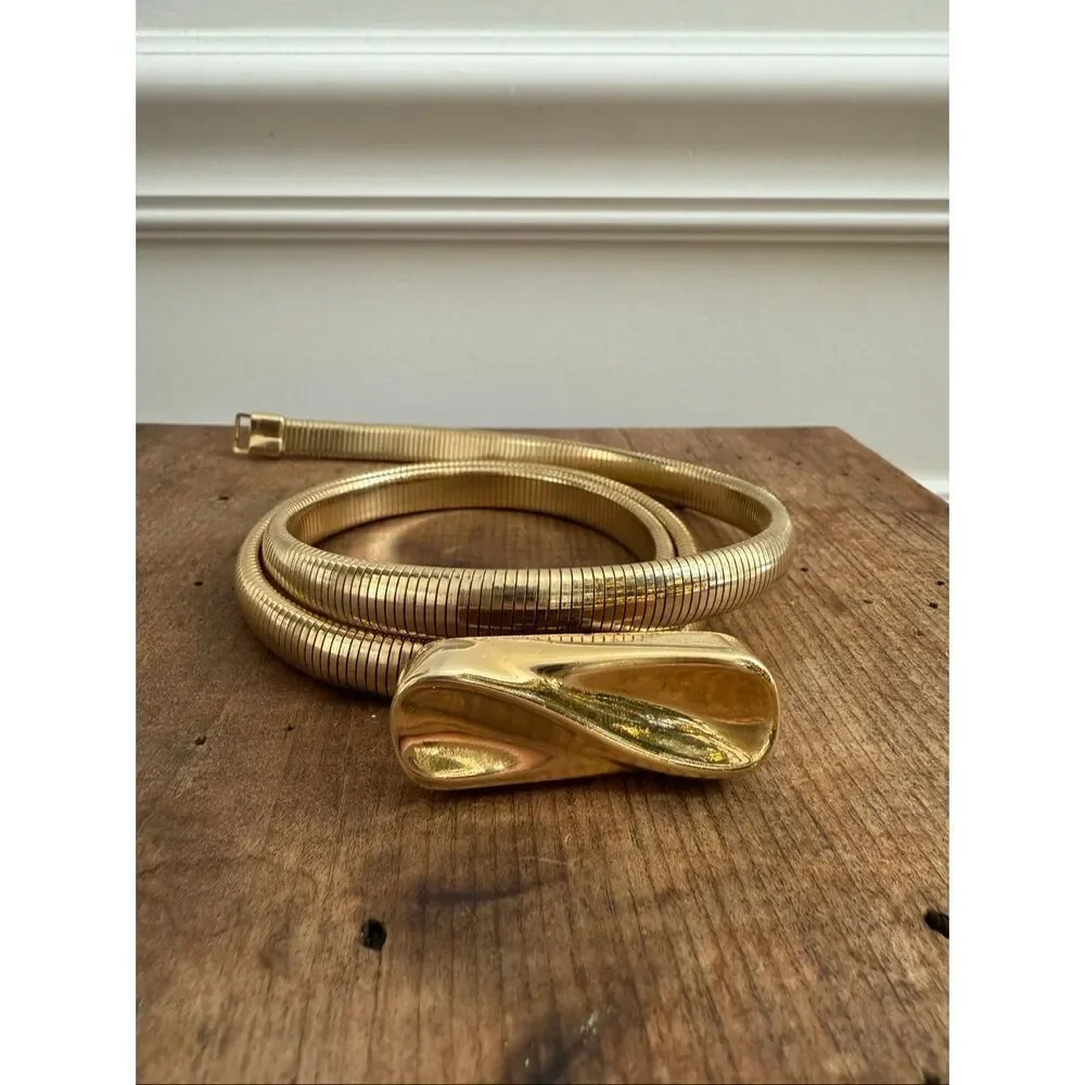 Vintage 80s Gold Tone Stretch Belt Beveled Rectangular Clip Buckle M